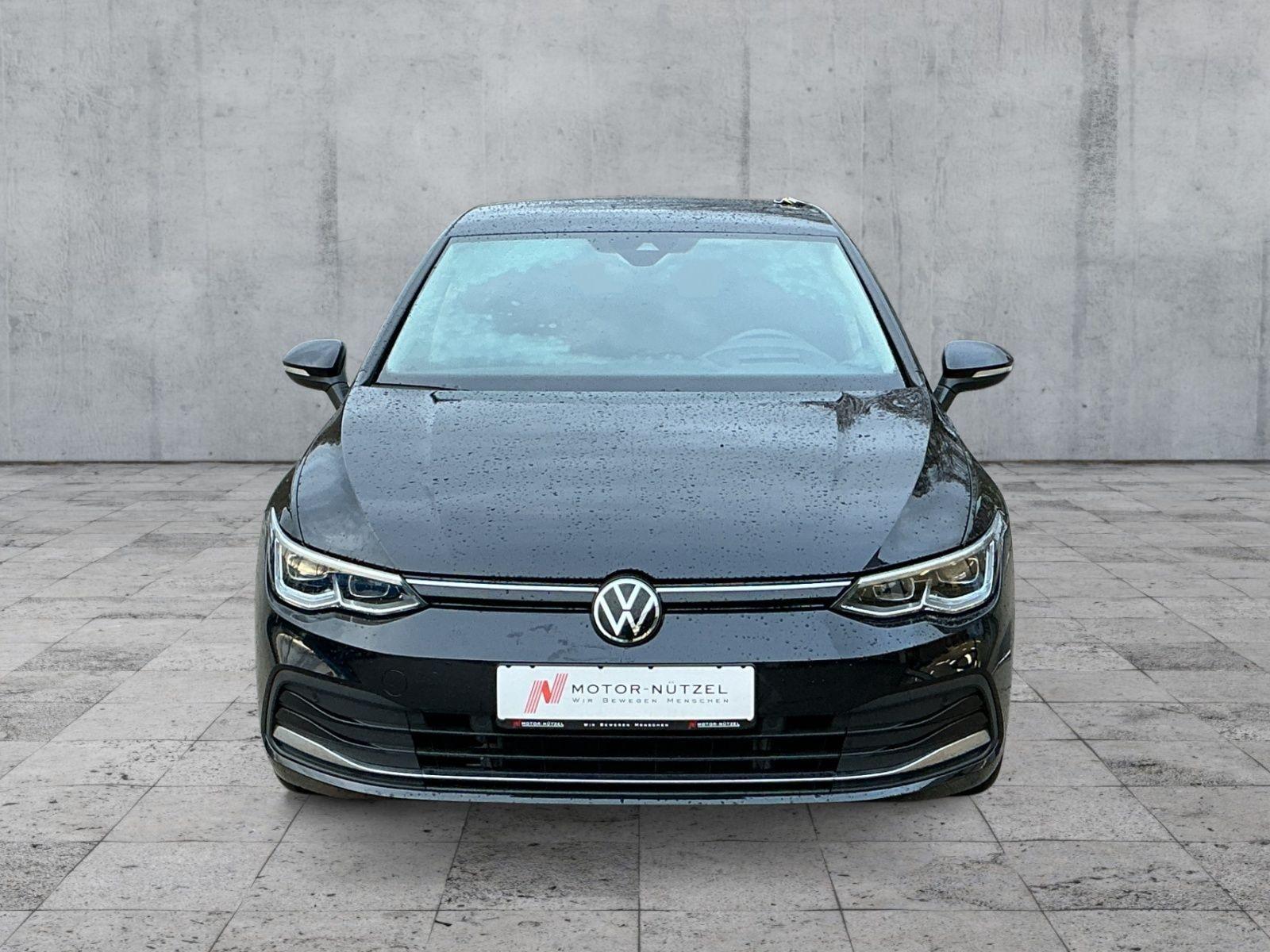 Volkswagen Golf VIII 1.5 TSI ACTIVE LEDplus+NAVI+STDHZG+HuD