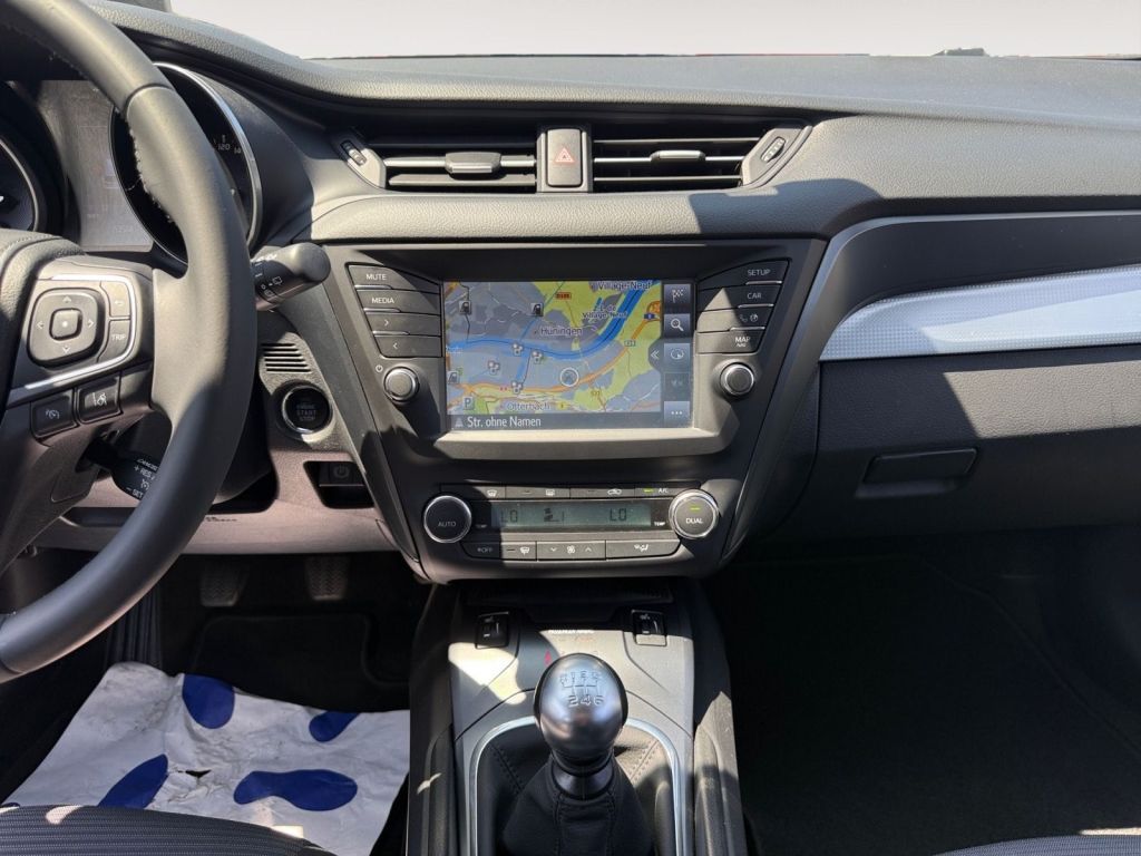 Fahrzeugabbildung Toyota Avensis Touring Sports 1.8 Team Deutschland