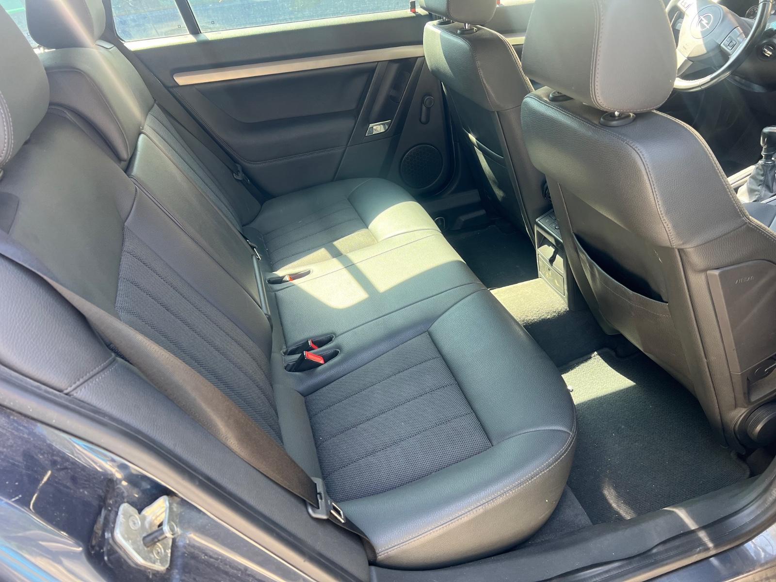 Opel Vectra 2008 — photo 8