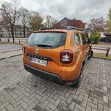 Dacia Duster TCe 100 ECO-G 2WD 2 Benzin/gas - mit LPG-Antrieb: Orange, Geländewagen