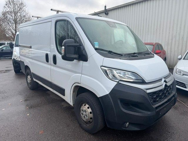 Fahrzeugabbildung Citroën Jumper 30 L1H1 Blue-HDi NAVI KLIMA LANE Dachträg
