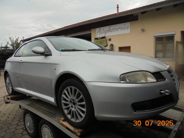 Alfa Romeo GT
