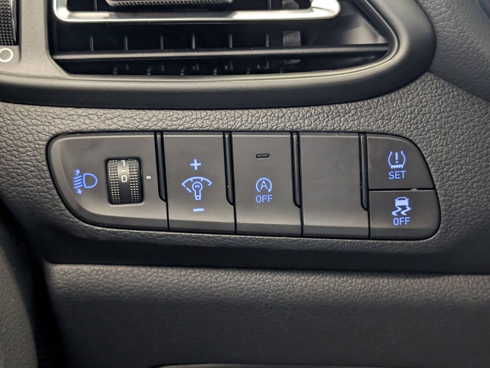 HYUNDAI i30 Kombi 1.6 T-GDI Trend Automatik SHZ Navi – Bild 36