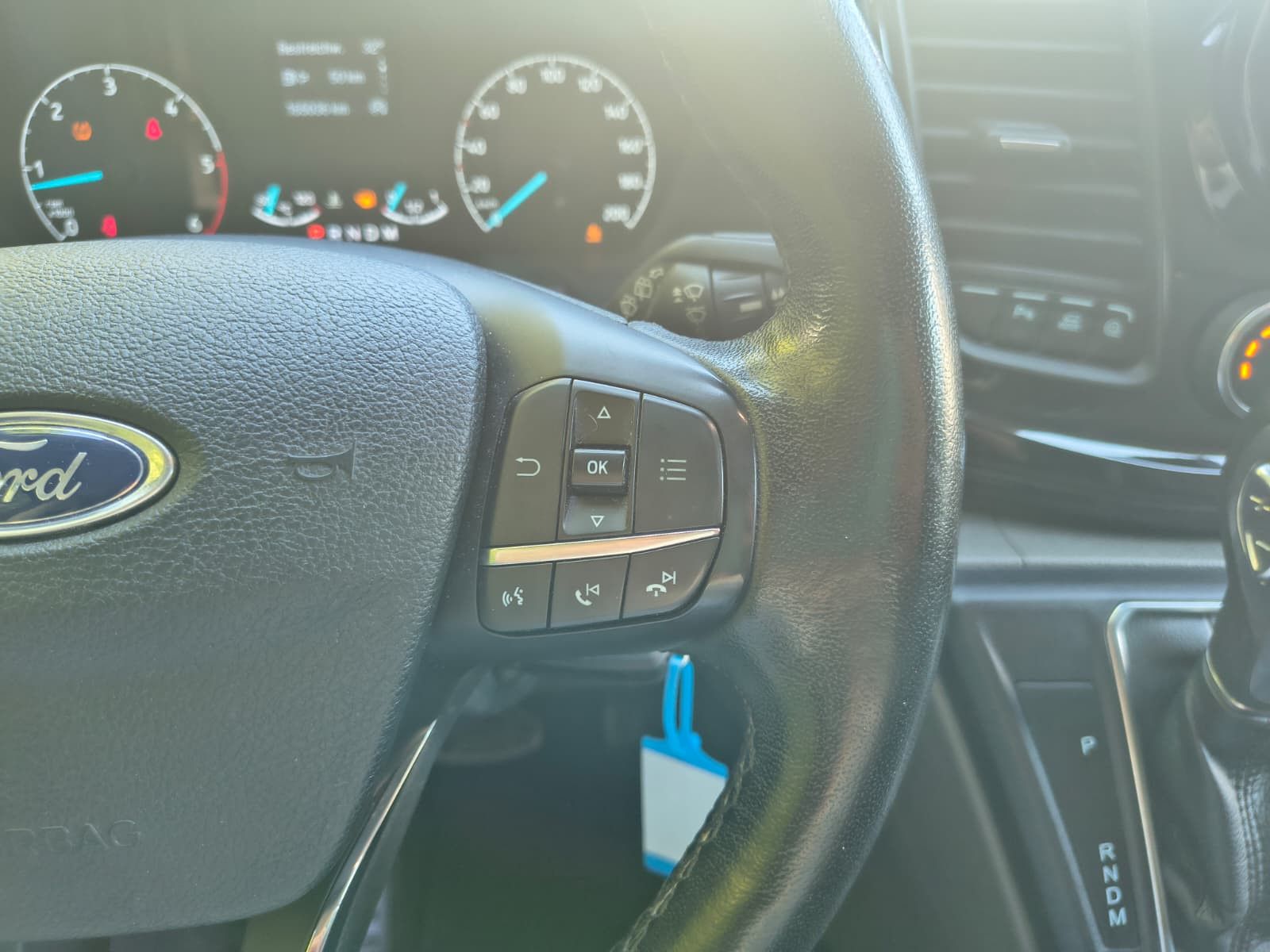 Fahrzeugabbildung Ford Tourneo Custom 320 Aut. L2 BI-XEN+SHZ+CARPLAY+8S
