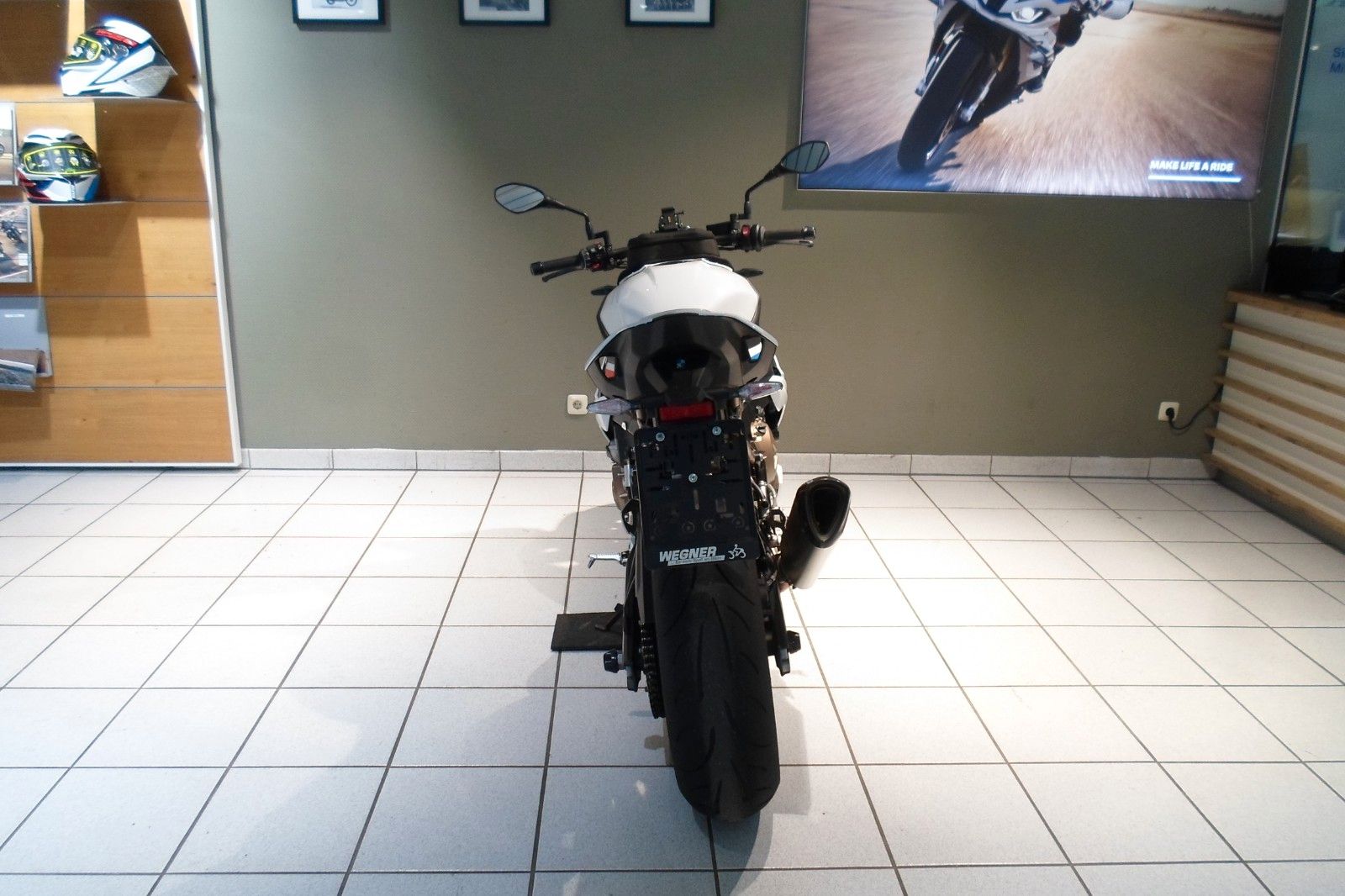 Fahrzeugabbildung BMW S1000 R mit Oil-Inklusive (5/50)