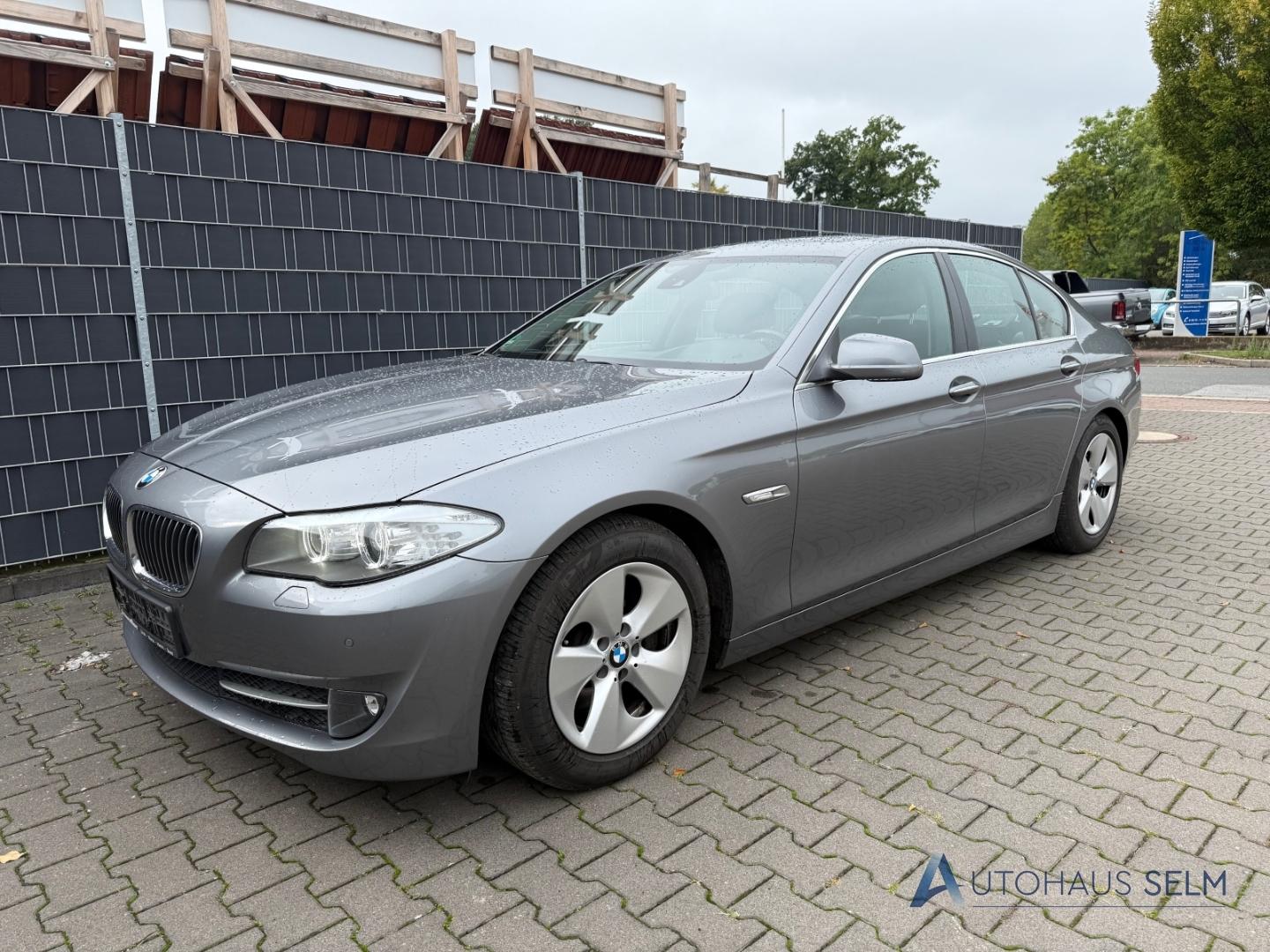 BMW 530 d HUD AHK-el. Navi Leder Sounds.Bi-Xenon