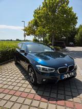 BMW 120i Sport Line Sport Line - BMW 120 mit Benzin-Antrieb: Blau, Limousine