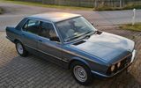BMW E28 520i - BMW 520: 520i E28