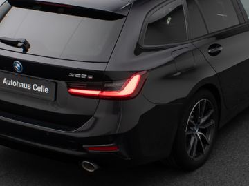 Fahrzeugabbildung BMW 320e Advantage DAB HiFi PDC AHK Alarm LED Sport