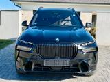 BMW X7 xDrive40d-MSPORTPLUS-SKYLOUNGE-MwSt