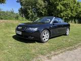Audi A4 1.8 T Cabriolet - - Audi A4 aus 2003: 1.8