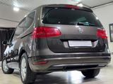 Volkswagen Sharan Highline*Bi-Xen*Pano*7 Sitzer*RFK*St.HZG* - Volkswagen Sharan in Mönchengladbach
