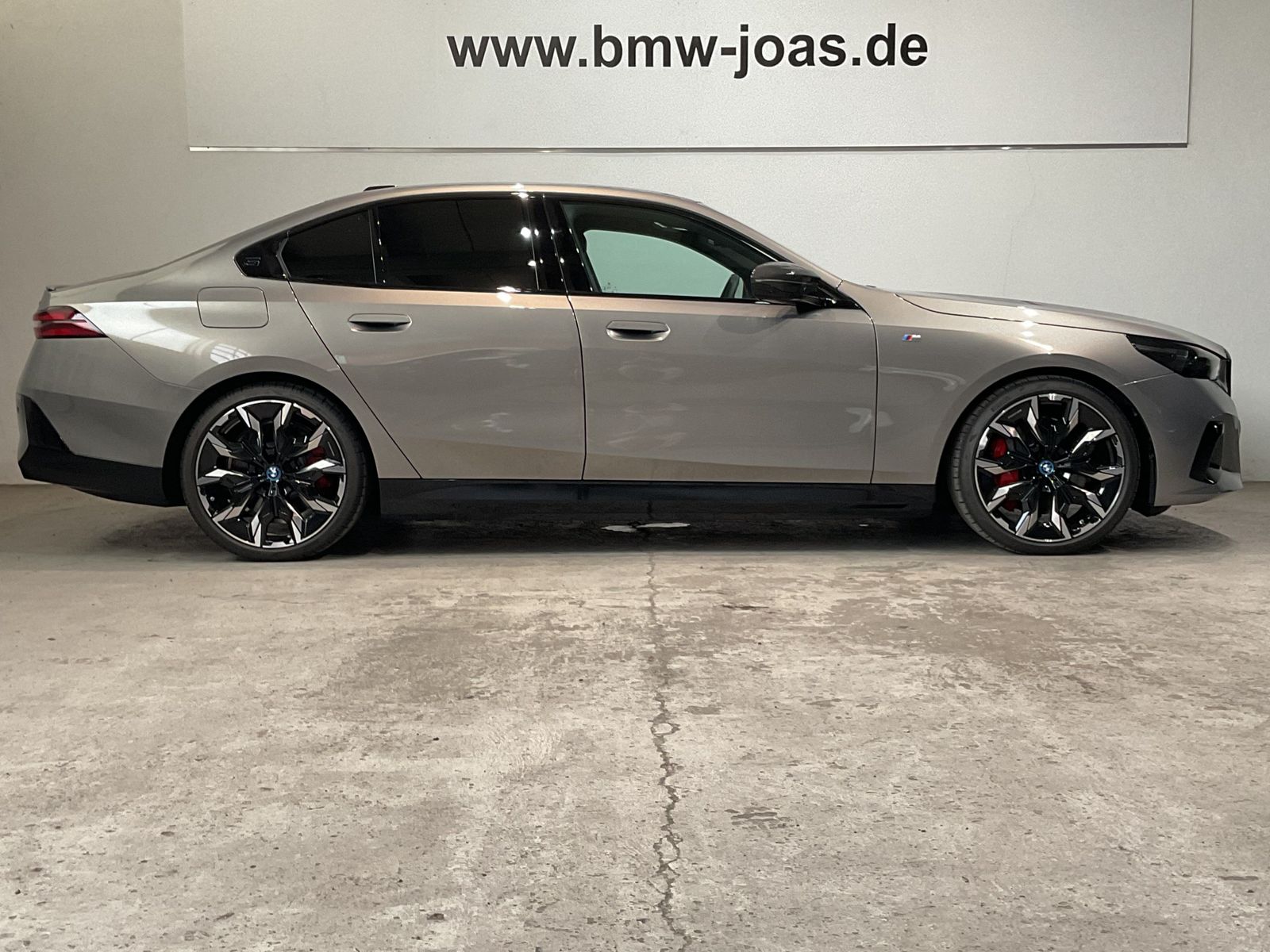 Fahrzeugabbildung BMW i5 M60 xDrive M Sportpaket pro, Sitzbelüftung vo