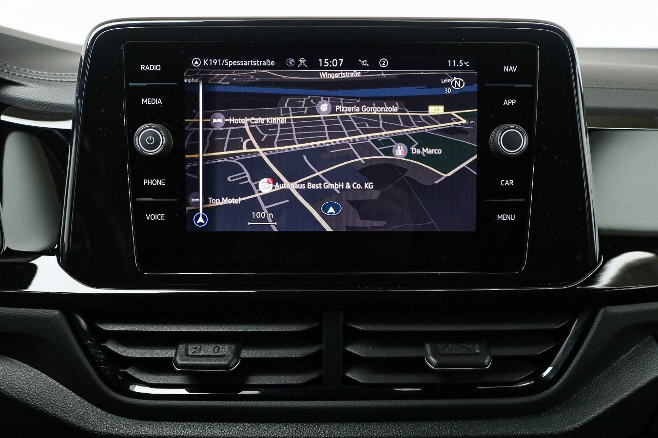 Volkswagen T-Roc - Bild 16