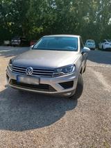 Volkswagen Touareg Scheckheftgepflegt Nichtraucher Fa... - Volkswagen Touareg in Augsburg