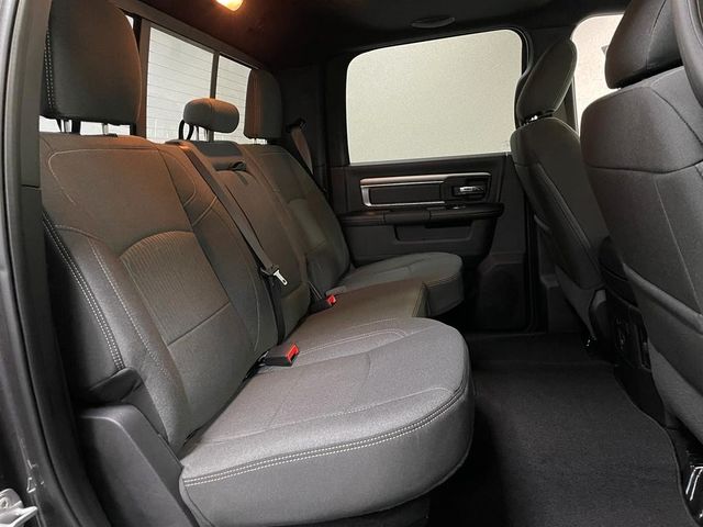 Fahrzeugabbildung Dodge WARLOCK CLASSIC  CREW CAB HEMI 4x4 SOFORT!