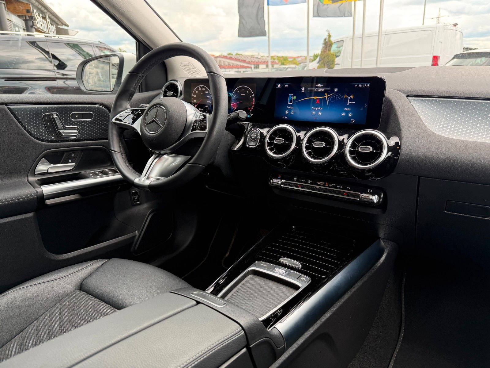 Fahrzeugabbildung Mercedes-Benz B 200 Progressive+AHK+MultiBeam+Memory+RFK+TotW