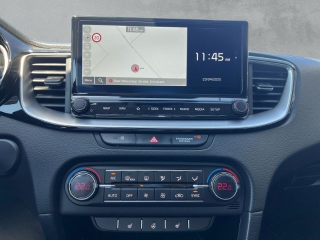 Fahrzeugabbildung Kia Ceed VISION 1.5 T-GDI DCT *KOMFORT-PLUS-PAKET*NA