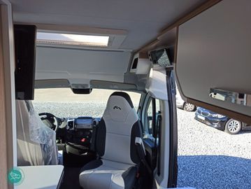 Fahrzeugabbildung Mooveo VAN 54DB Modell 2023-Metallic sofort