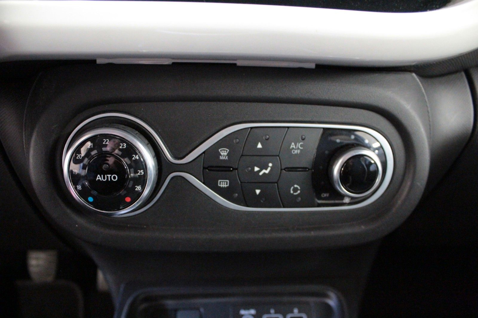 Fahrzeugabbildung Renault Twingo SCe65 Intens*Easy Link*Faltdach*