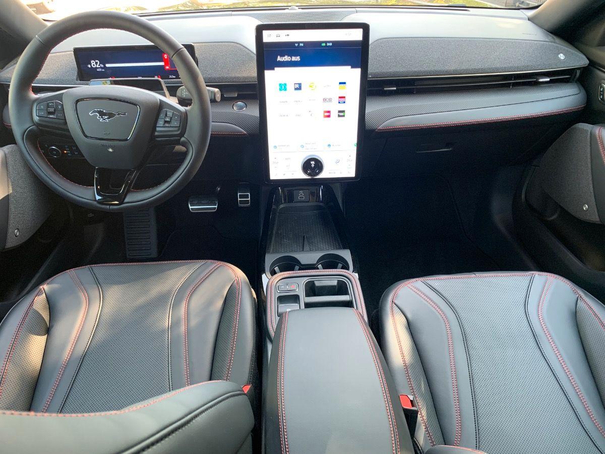 Ford Mustang Mach-E (Extended Range 99kWh) Premium SD