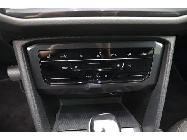 Fahrzeugabbildung Volkswagen Tiguan Allspace Life DSG ACC AHK 7Sitze LED