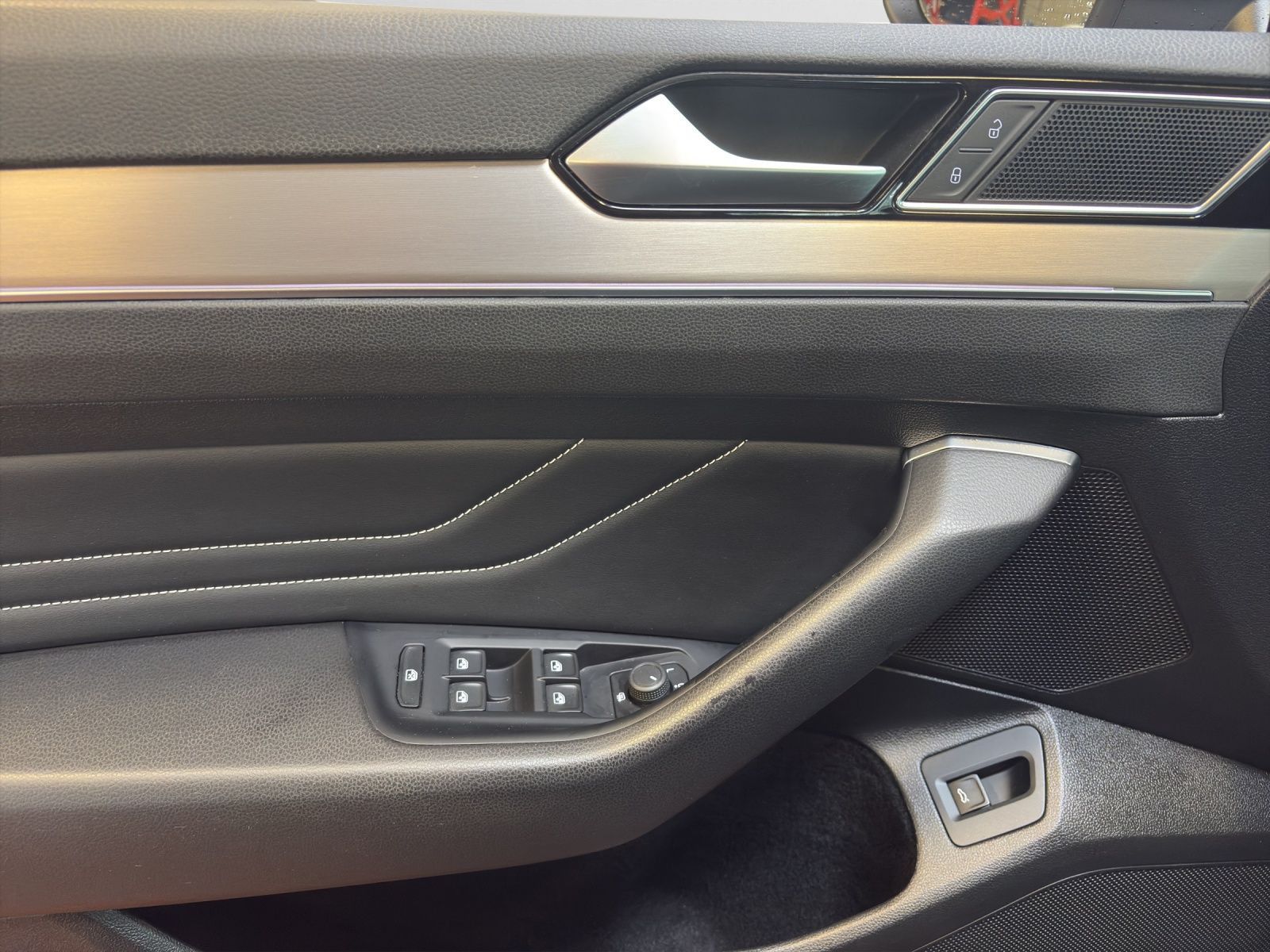 Volkswagen Passat Variant - Bild 14