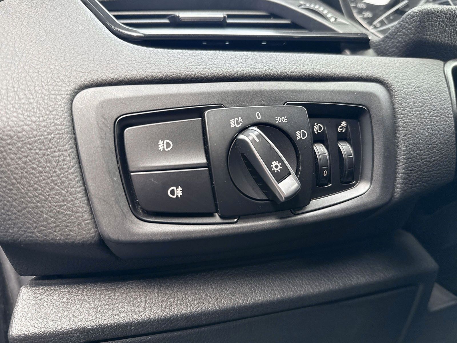 Fahrzeugabbildung BMW 216d GranTourer*PDC*ACC*Navi*Sitzheizung*Multi