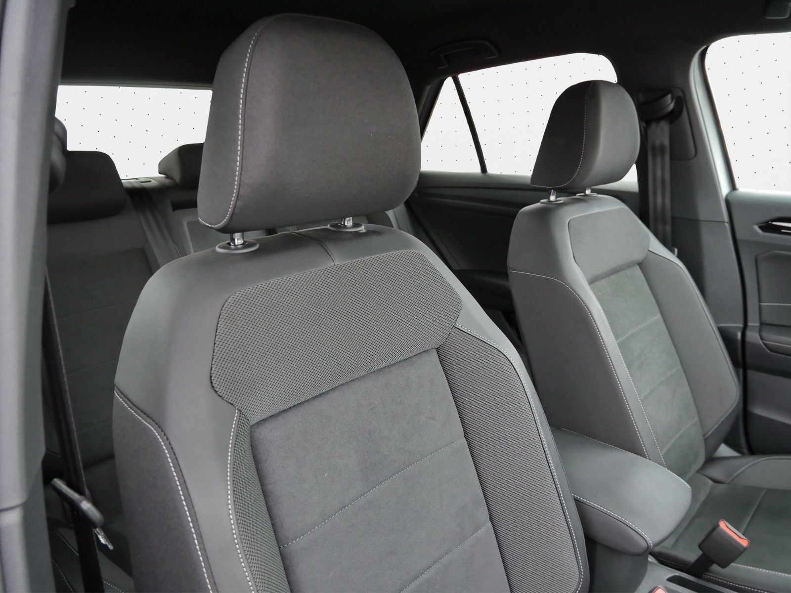 Volkswagen T-Roc - Bild 10