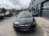 Opel Astra J Lim. 5-trg. Sport*1.HAND*8-FACH*NAVI*TOP - Opel Astra: 1.8