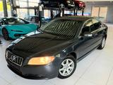 Volvo S80 D5 Summum - graue Volvo S80
