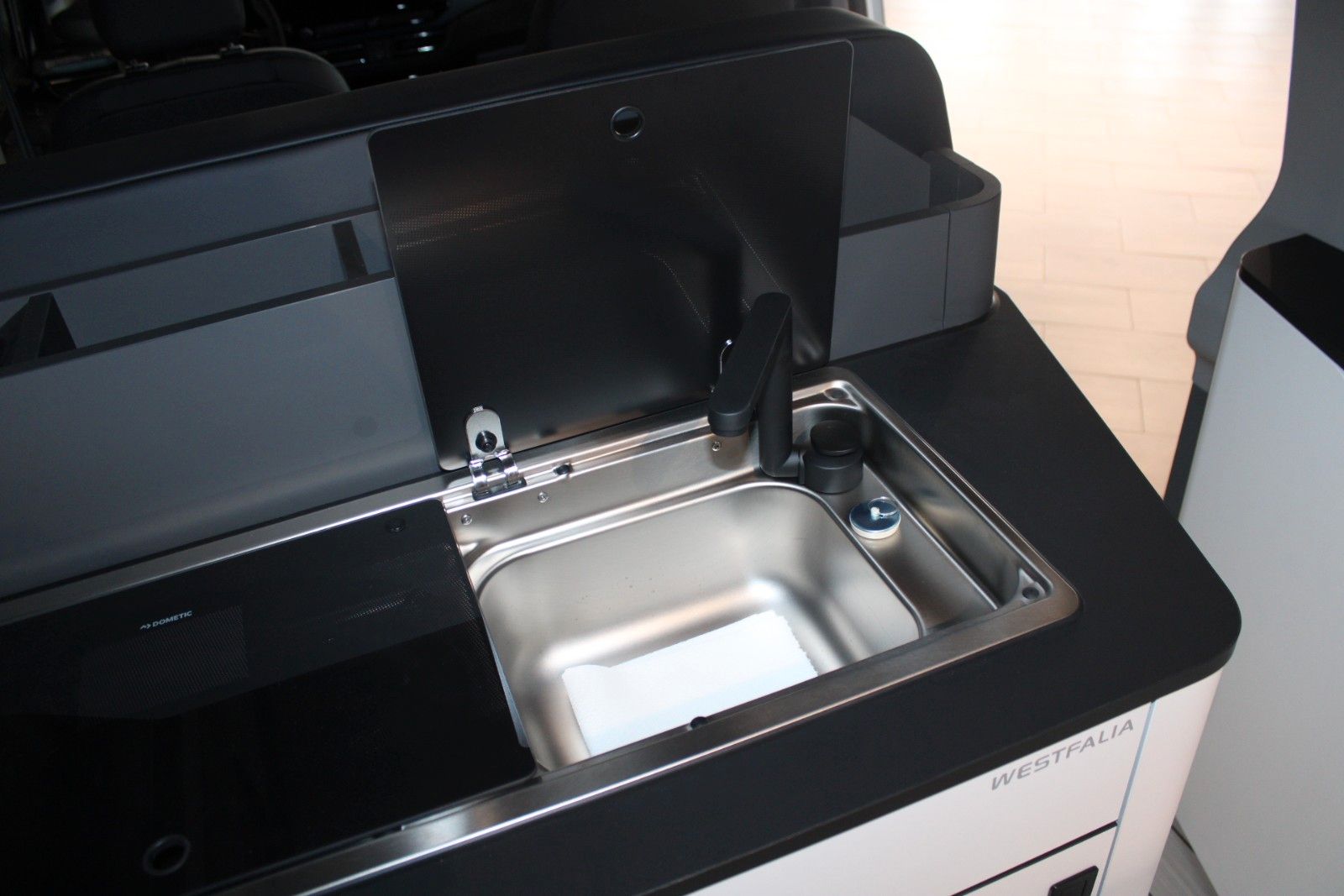 Fahrzeugabbildung Ford NUGGET L2 Active 40 JAHRE EDITION Aufstelldach