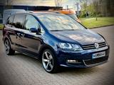 Volkswagen Sharan 1.4 TSI DSG Highl. VOLL+neuw.//NP:63.000 - blaue Volkswagen Sharan