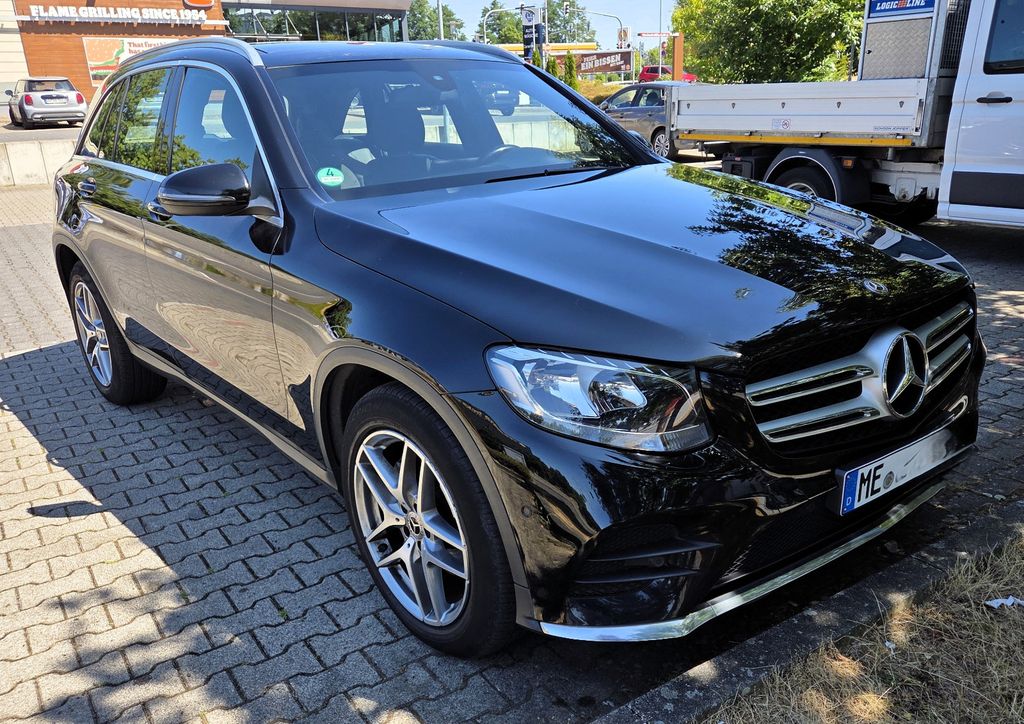 Image of Mercedes-Benz GLC 220