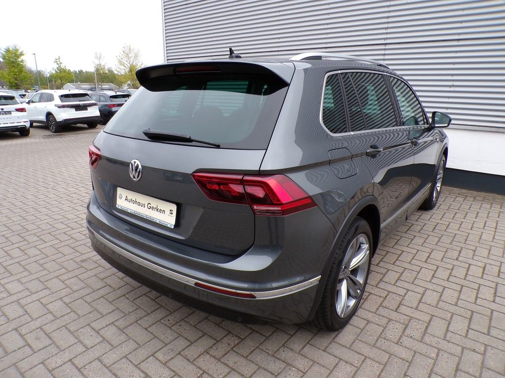 Fahrzeugabbildung Volkswagen Tiguan 1,5 TSI DSG Highline *R-Line*Pano*LED*ACC