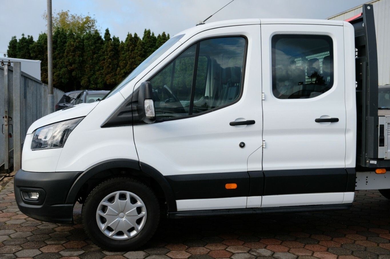 Transit Pritsche 350 L3 DoKa Tempomat