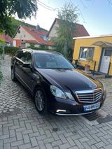 Mercedes-Benz E 350 CDI 4MATIC T BlueEFF. ELEGANCE ELEGANCE - Mercedes-Benz E 350 aus 2010: 4matic