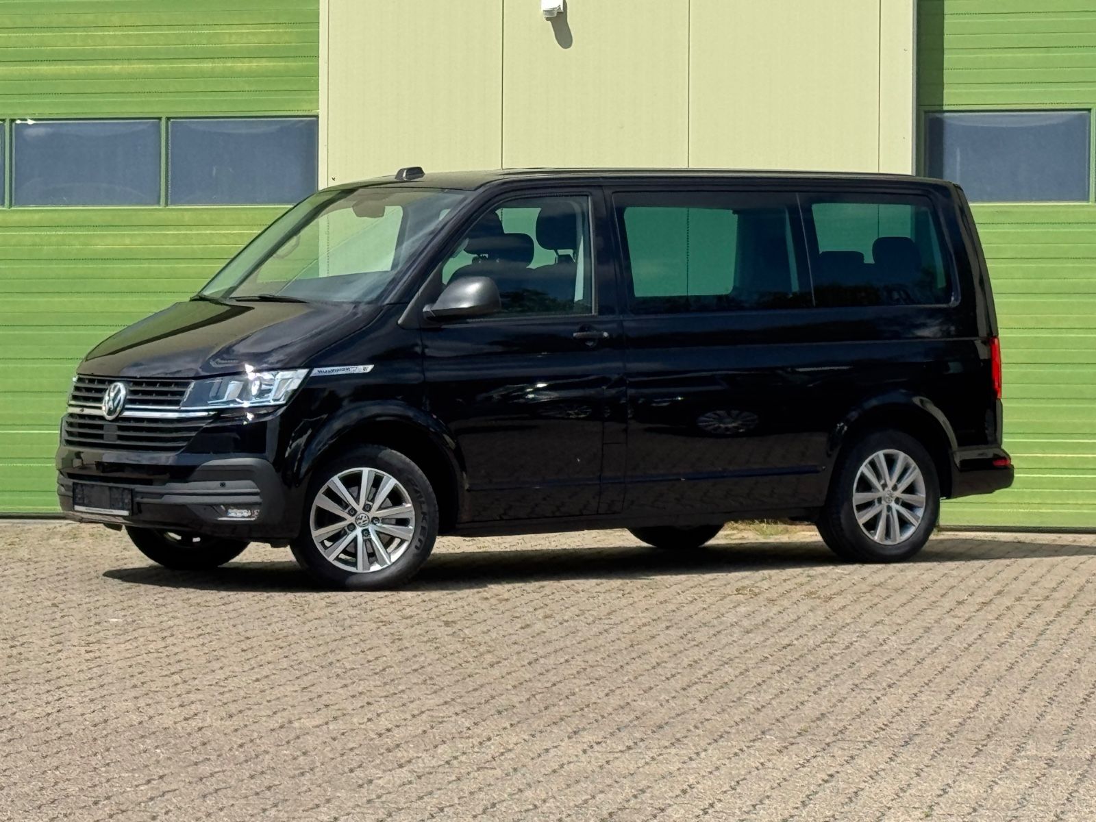 Volkswagen T6.1 Multivan 2.0 TDI AHK Navi. St.Hzg Kamera