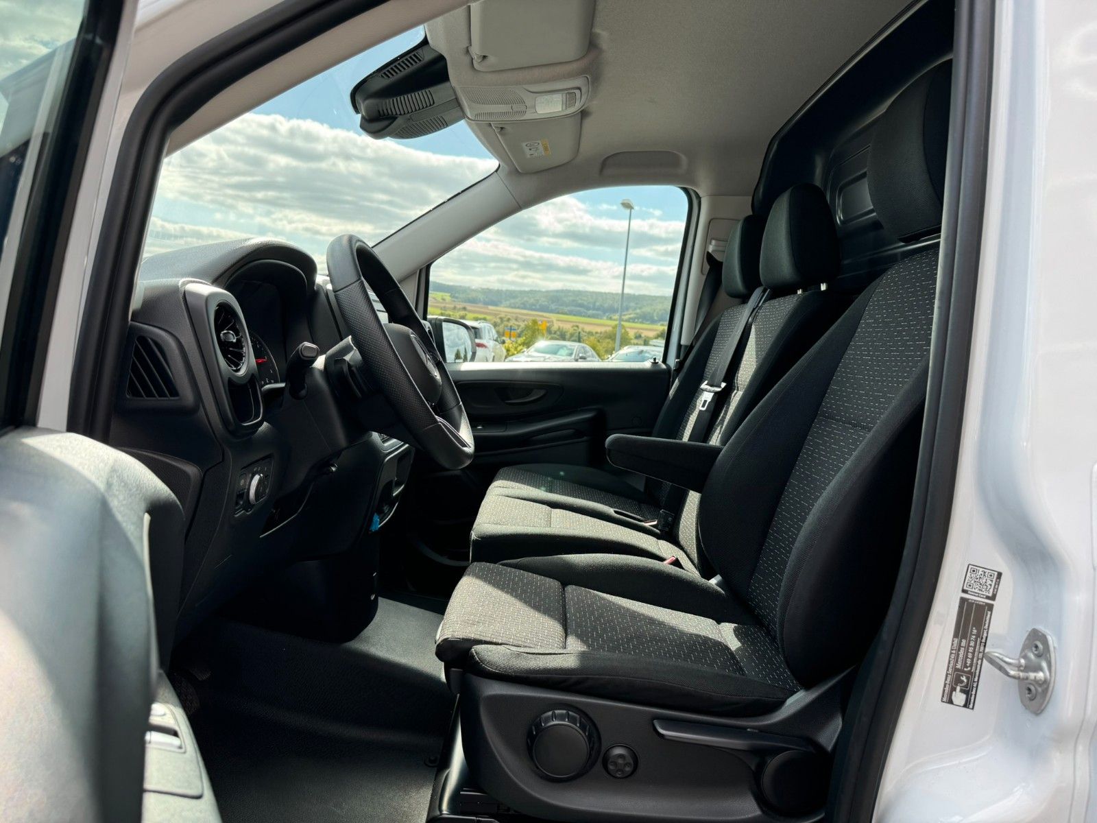Fahrzeugabbildung Mercedes-Benz Vito 116 CDI 9G Klima Kamera SHZ