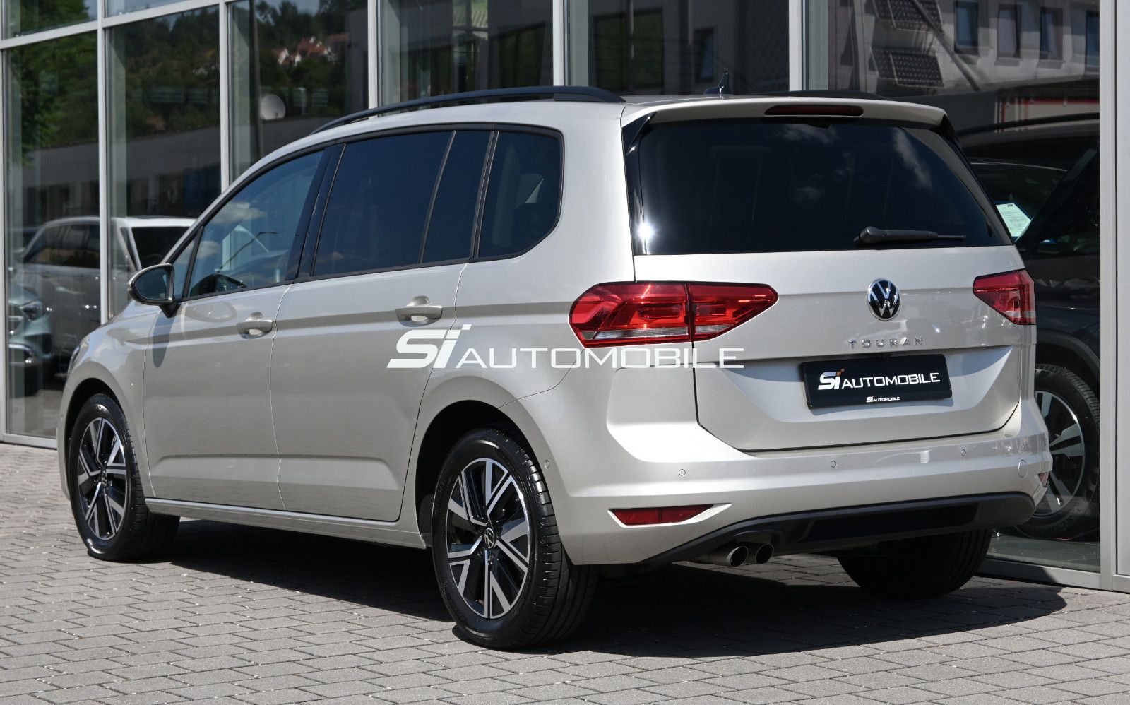 Fahrzeugabbildung Volkswagen Touran 2.0 TDI DSG Comfortline °UVP 58.943€°STHZ