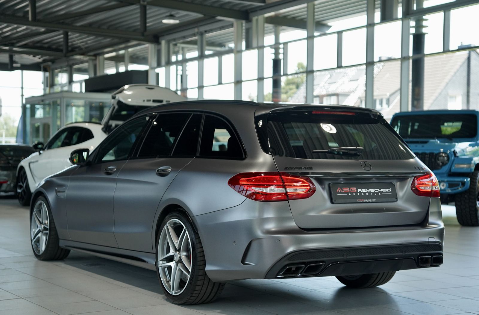 Mercedes Benz C 63 Amg