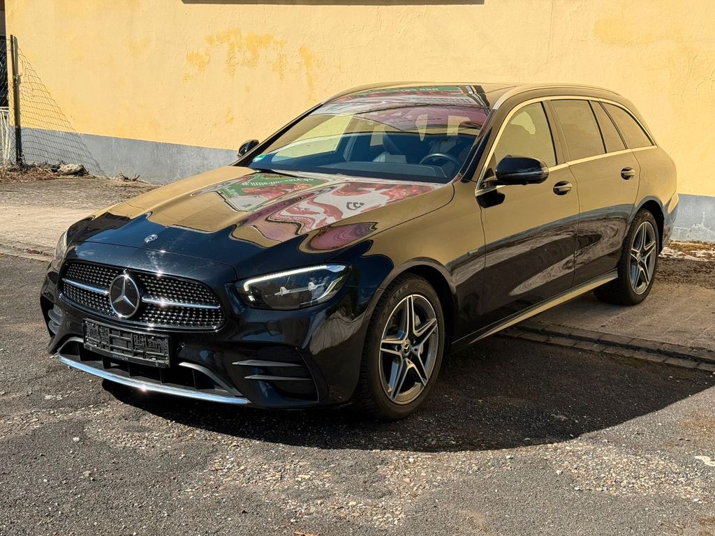 Image of Mercedes-Benz E 300