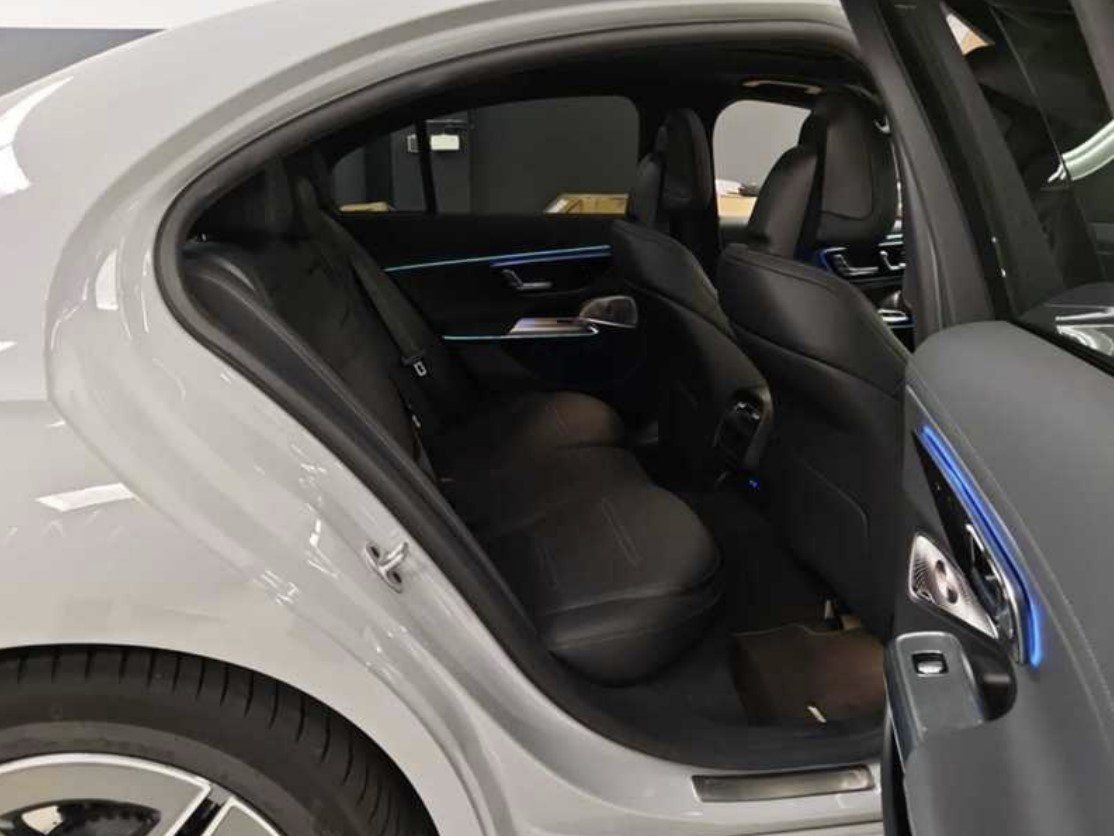 Fahrzeugabbildung Mercedes-Benz E53AMG Hyb Prem DYNAMIC+ FahrAssi HAL Pano Nappa