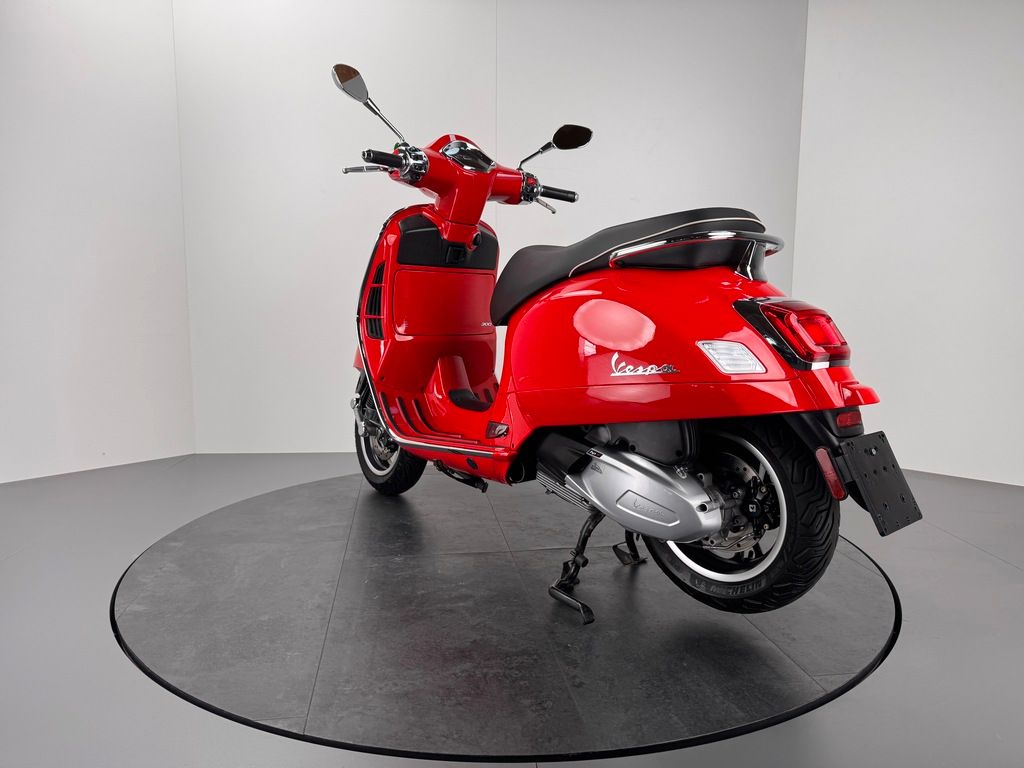 Fahrzeugabbildung Vespa GTS 300 SUPER HPE E5 *TOP-ZUSTAND