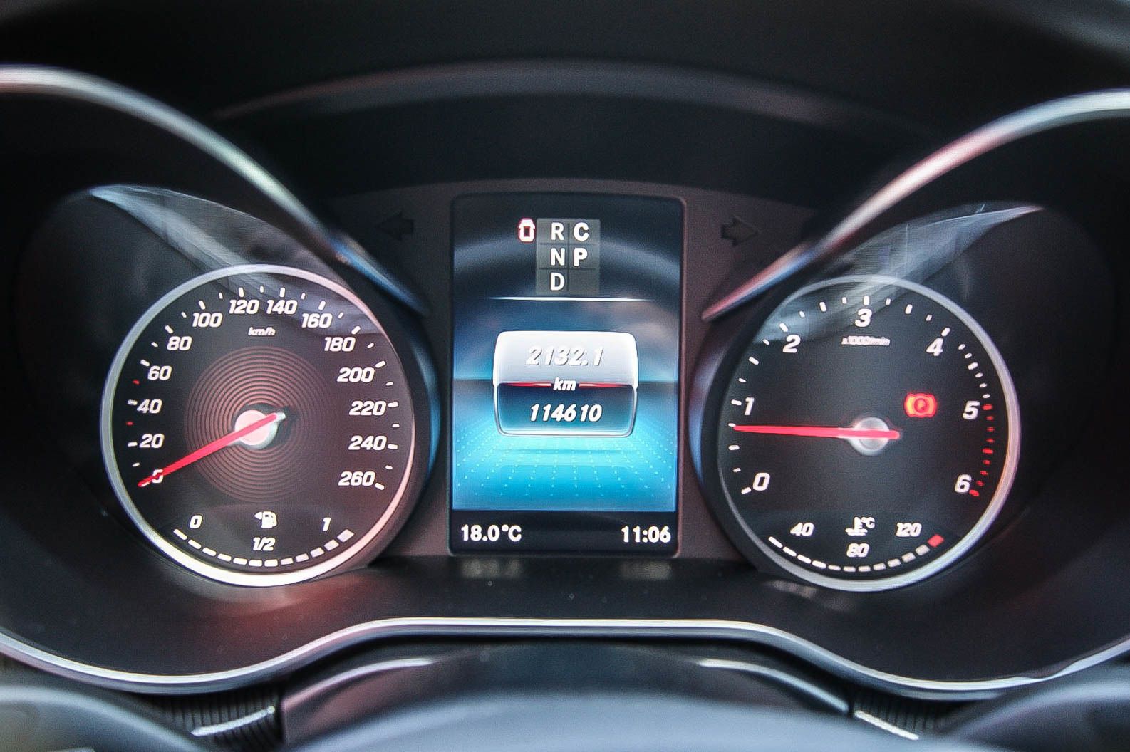 Fahrzeugabbildung Mercedes-Benz V 250 d EDITION AMG MBUX 7-SITZE IQ-LED KAMERA