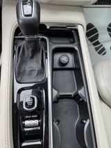 Volvo V90 D4 Momentum  STH/AHK/PANO/KVLICHT/WPAKET - Volvo: Firmenfahrzeug