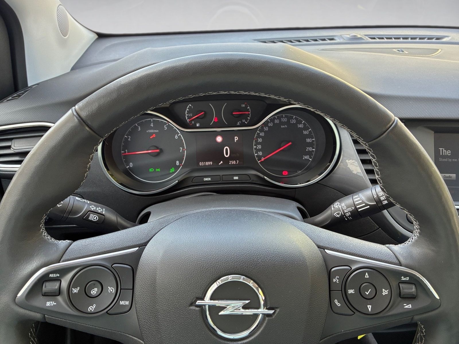 Fahrzeugabbildung Opel Crossland 1.2 Turbo Elegance Kamera,LED,Matrix