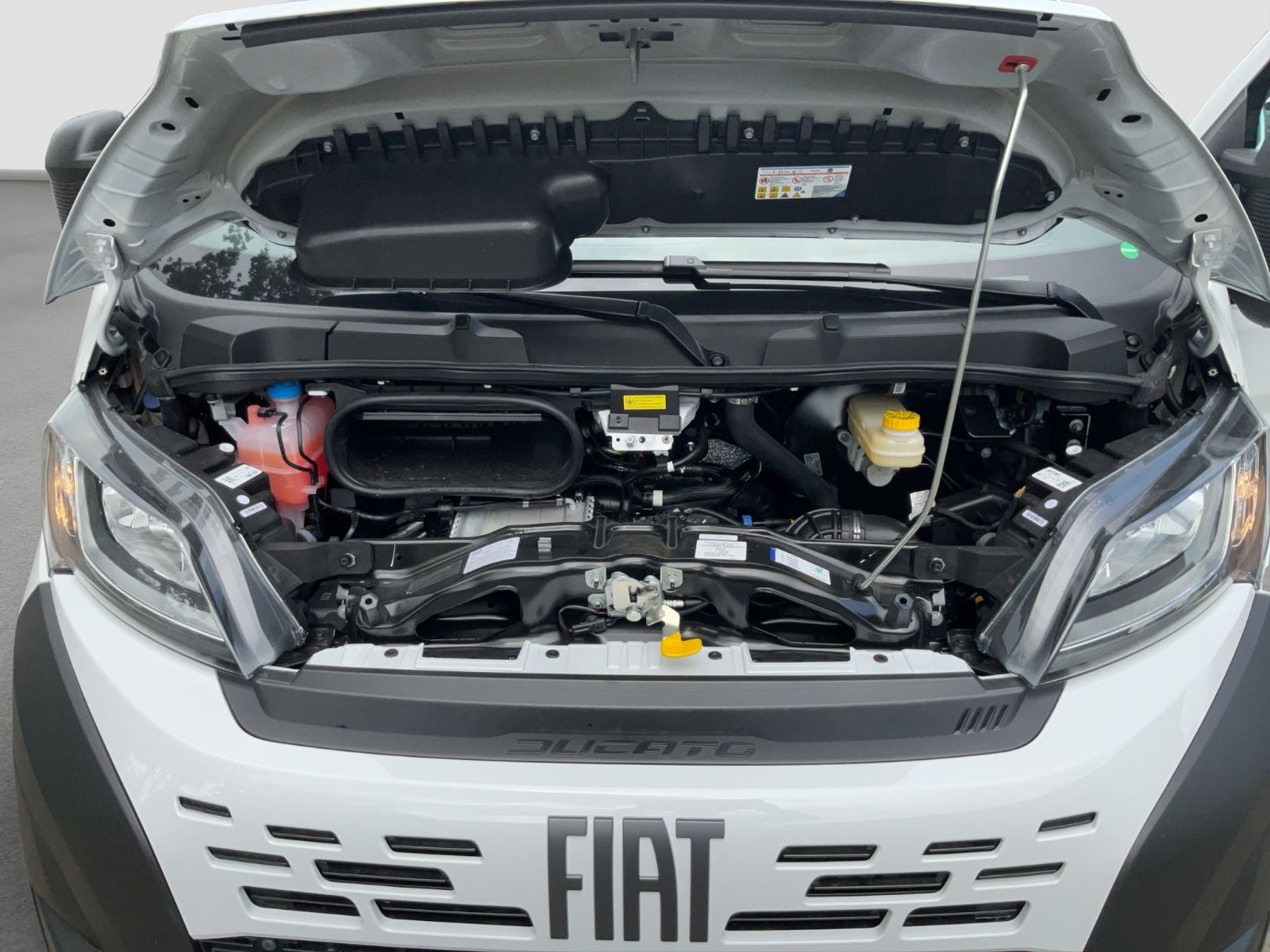 Fahrzeugabbildung Fiat Ducato L2H2 140 Maxi Premiumkabine, Kamera