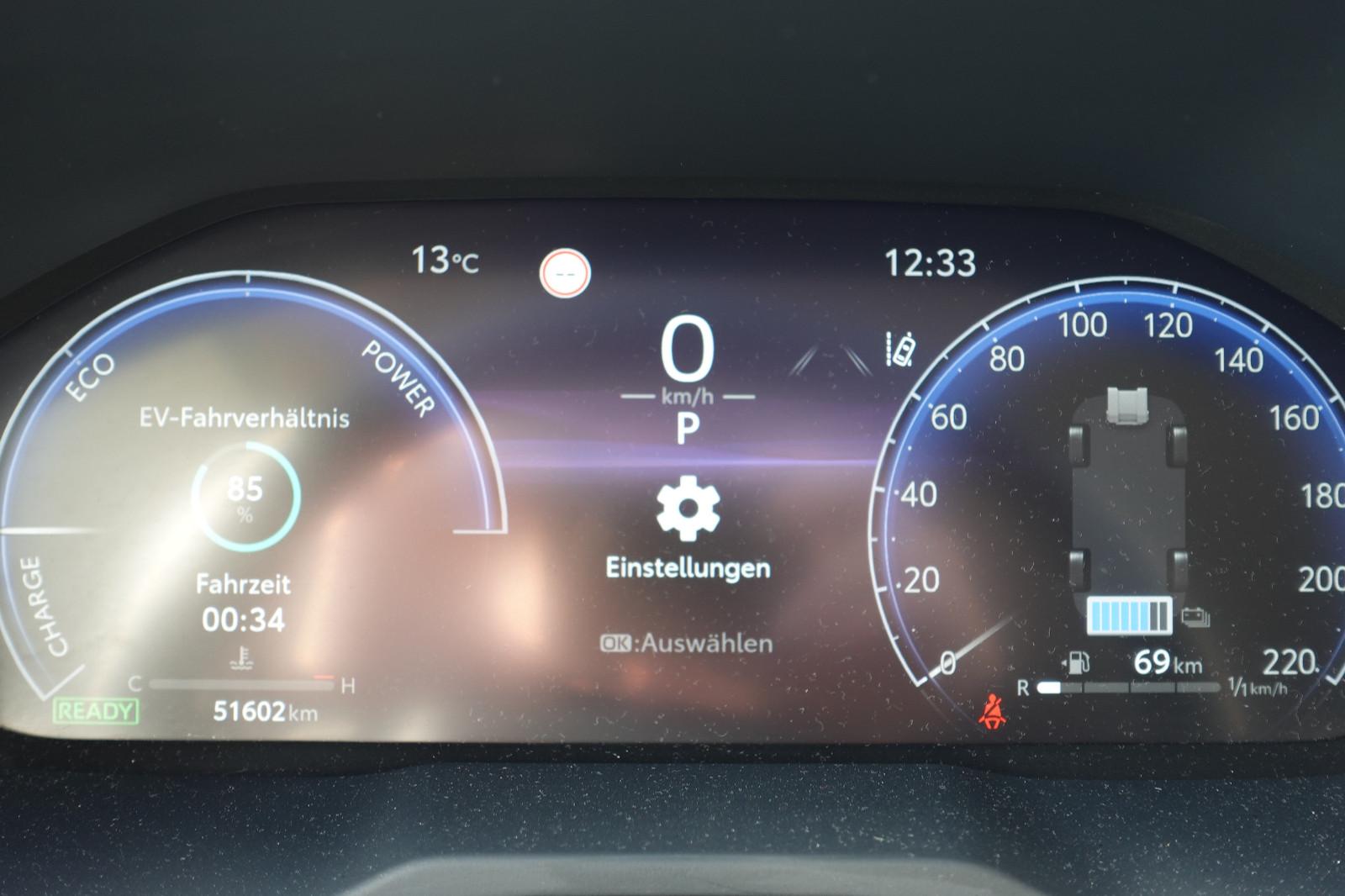 Toyota RAV 4 2.5 Hybrid Lounge Allrad 5J Garantie
