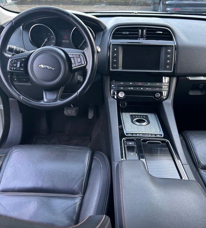 Image of Jaguar F-Pace